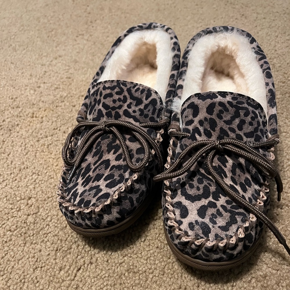 Bearpaw slippers